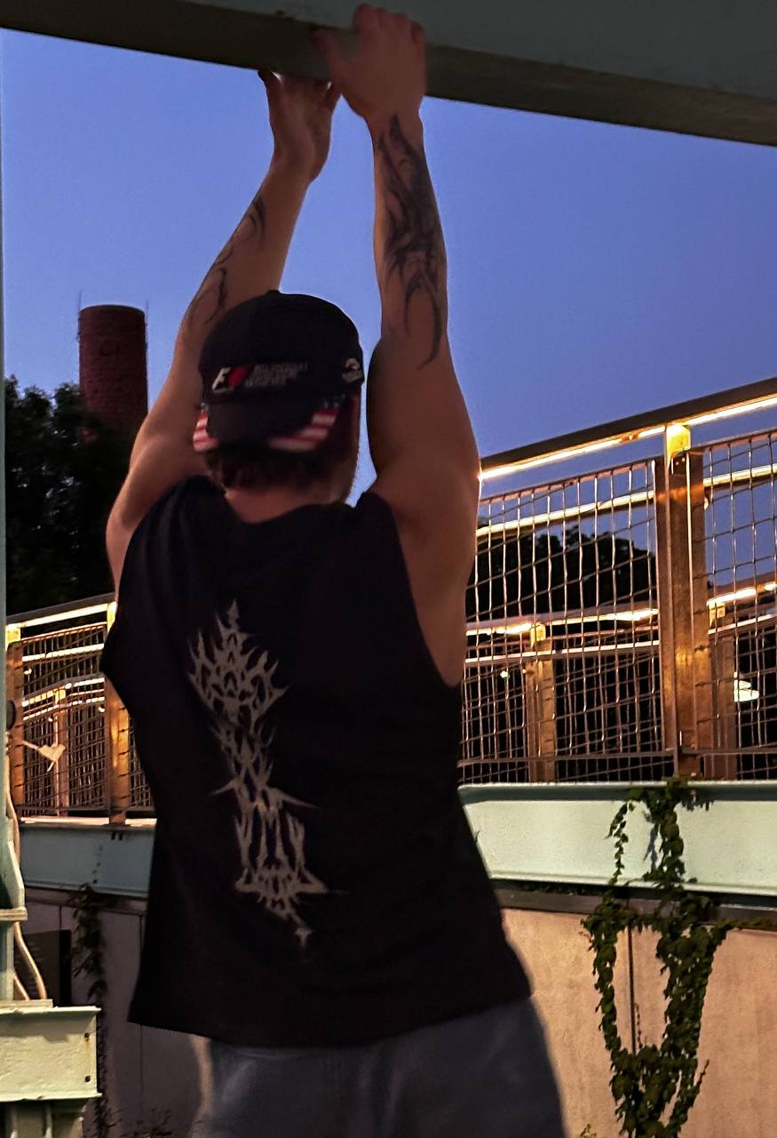 Sleeveless Reflective Tank